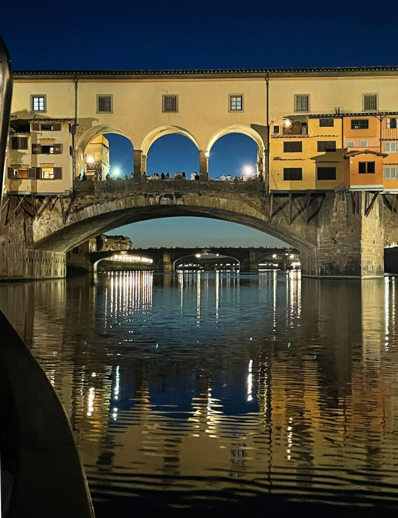 NAVIGAZIONE SULL’ARNO AL TRAMONTO IL 1 E L’8 OTTOBRE CON MARGINALIA